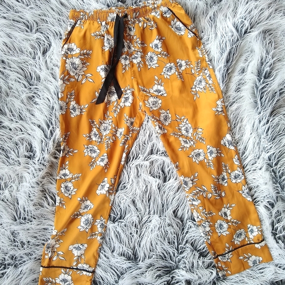 Z Supply Other - Z SUPPLY floral pajama pants Womens size L